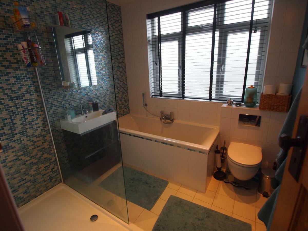 Friendly Home In South London Morden Εξωτερικό φωτογραφία